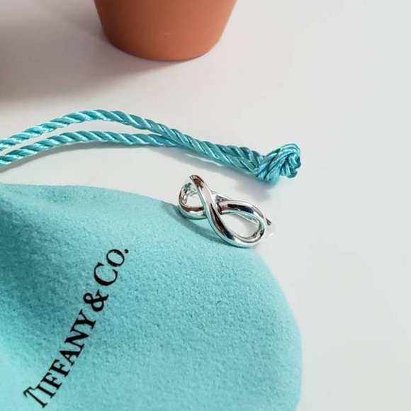 Tiffany infinity ring - Picture 3 of 3